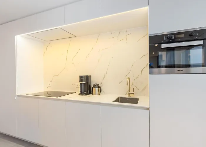 Sea View - 0509 + Box 39 Apartment *